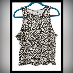 Junior’s Sz Lg Leopard Print Crop Top by Gaze EUC